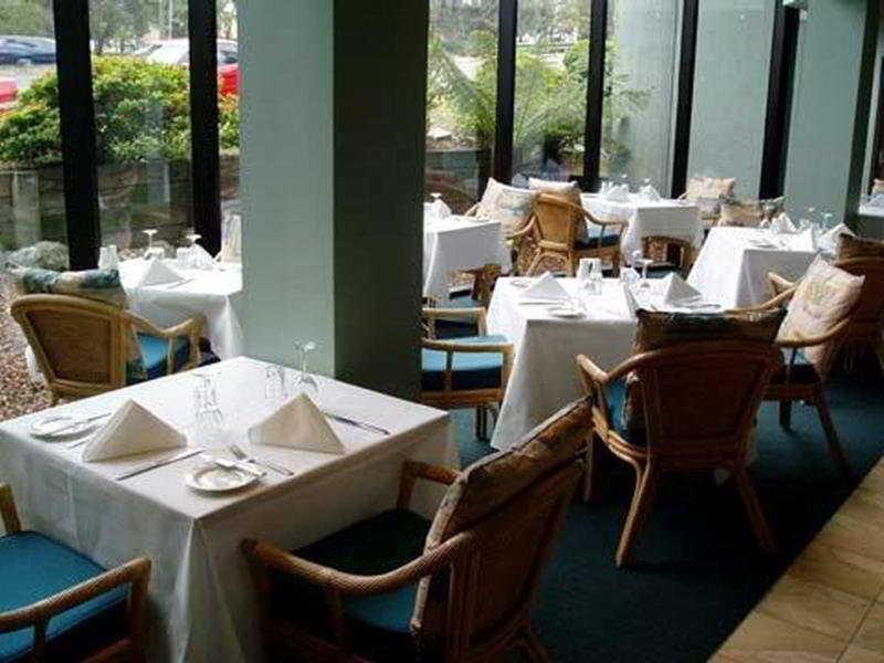 Quality Hotel Manor Mitcham Esterno foto