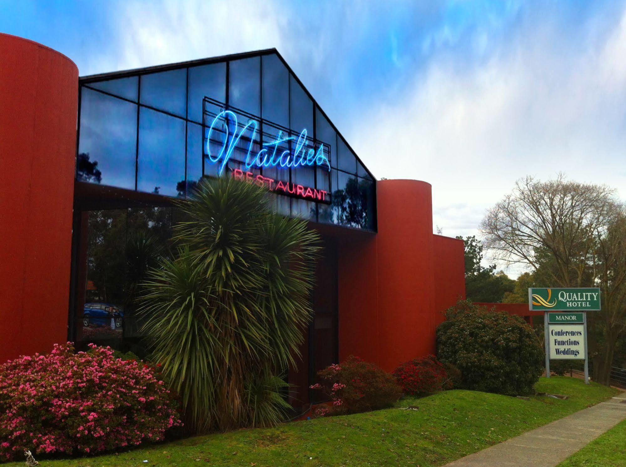 Quality Hotel Manor Mitcham Esterno foto