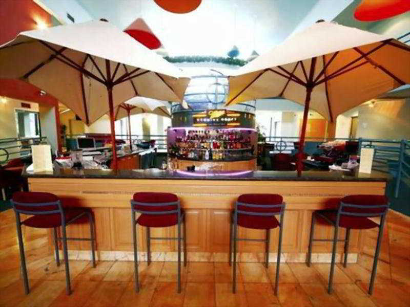 Quality Hotel Manor Mitcham Esterno foto