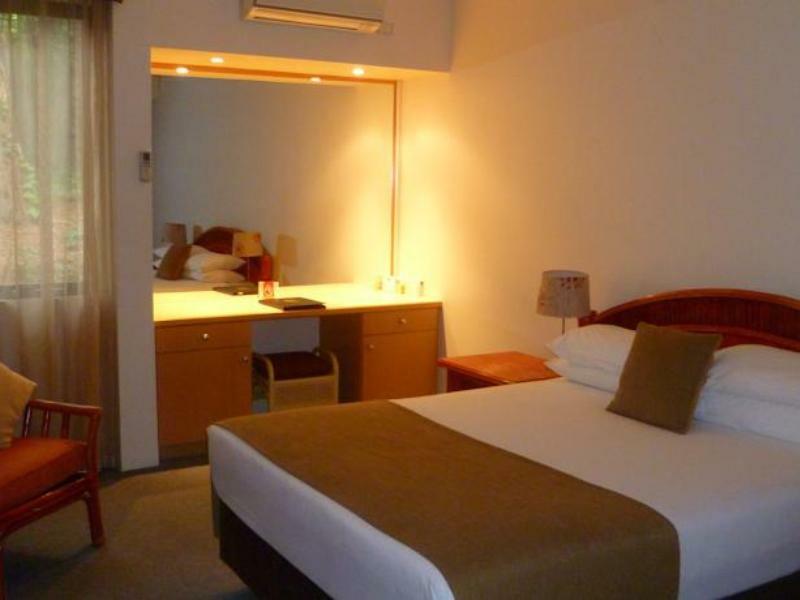 Quality Hotel Manor Mitcham Esterno foto